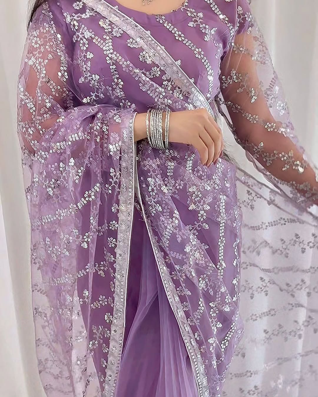 Hania Aamir Net Saree